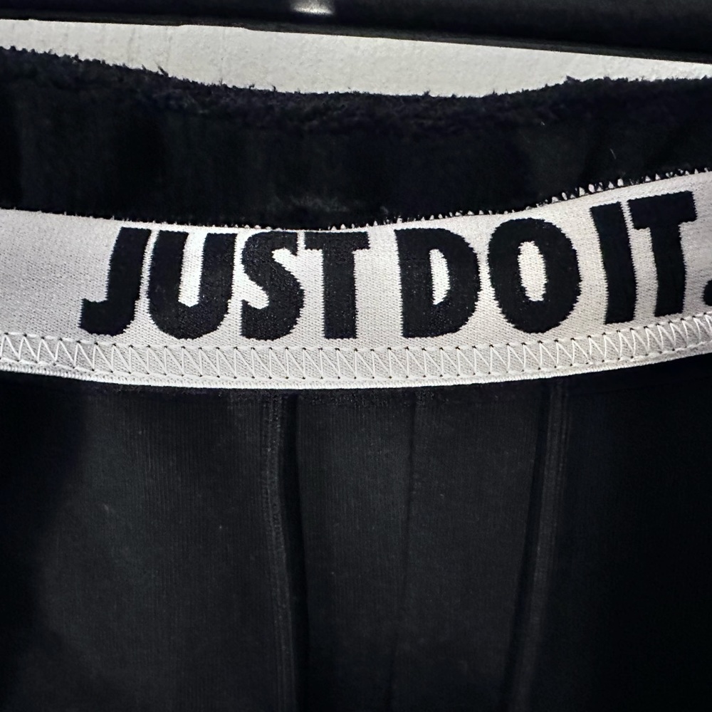 Black Nike Sweatpants - Picture 3 of 3